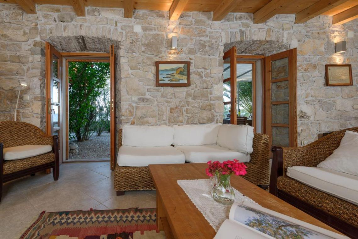 Luxury Beachfront Villa Mare With Private Pool At The Beach Orebic - Peljesac Dış mekan fotoğraf