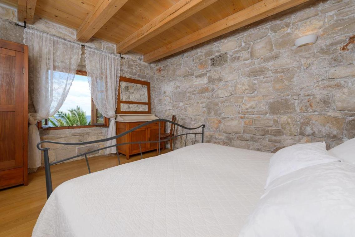 Luxury Beachfront Villa Mare With Private Pool At The Beach Orebic - Peljesac Dış mekan fotoğraf